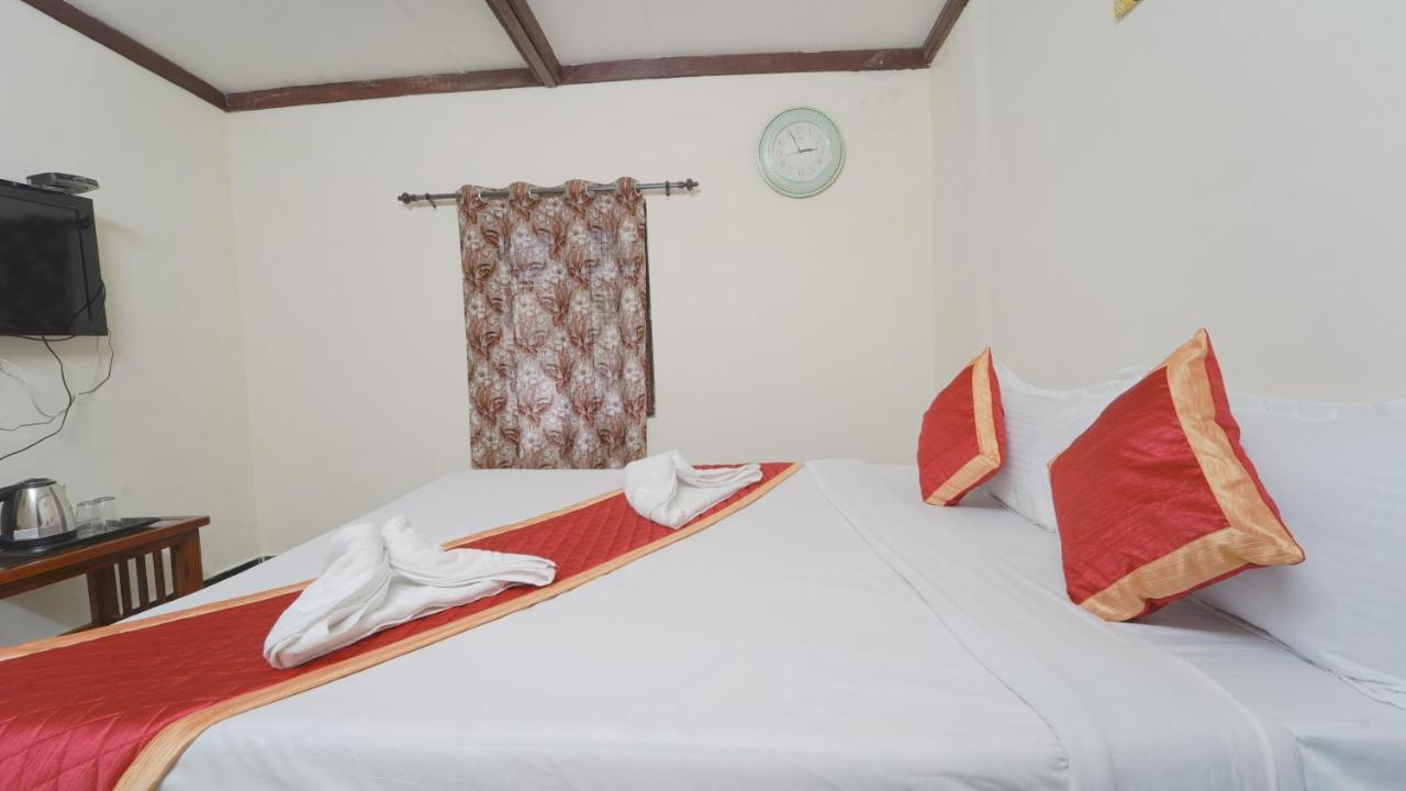 Amuthu Residency Hotell Ooty Exteriör bild